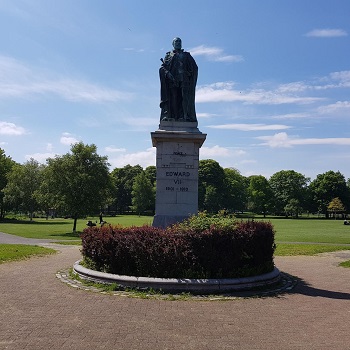 Image of Edward VII statue in Victoria park